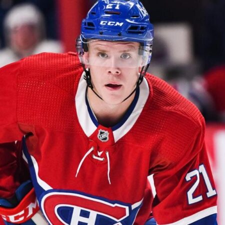 Защитник «Канадиенс» Кейден Гуле впервые полноценно тренировался после операции