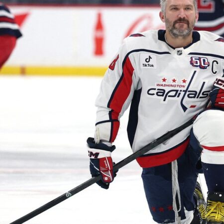 Вратарская помеха снова в центре внимания в НХЛ на фоне приближающихся игр плей-офф и растущих эмоций