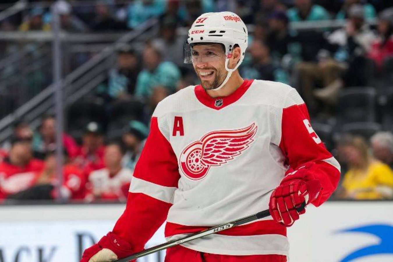 Preview Дэвид Перрон набирает форму в «Сенаторз» после бурных событий на льду и вне его