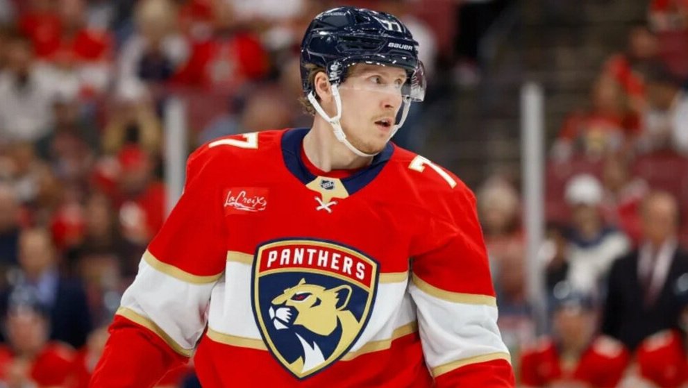 Preview Нико Миккола из «Пантерз» удален до конца матча против «Лайтнинг» за толчок на борт