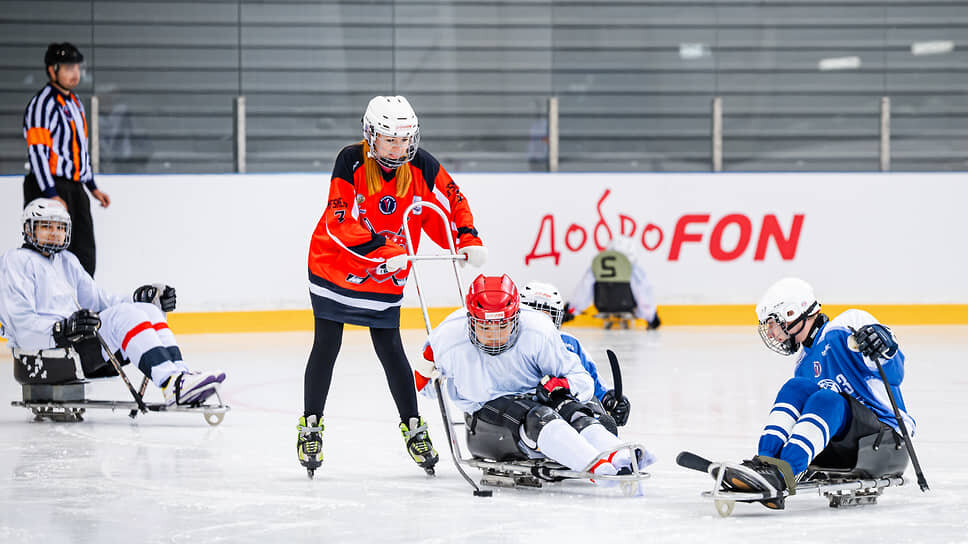 Preview В «Сириусе» завершился Международный фестиваль адаптивного хоккея
