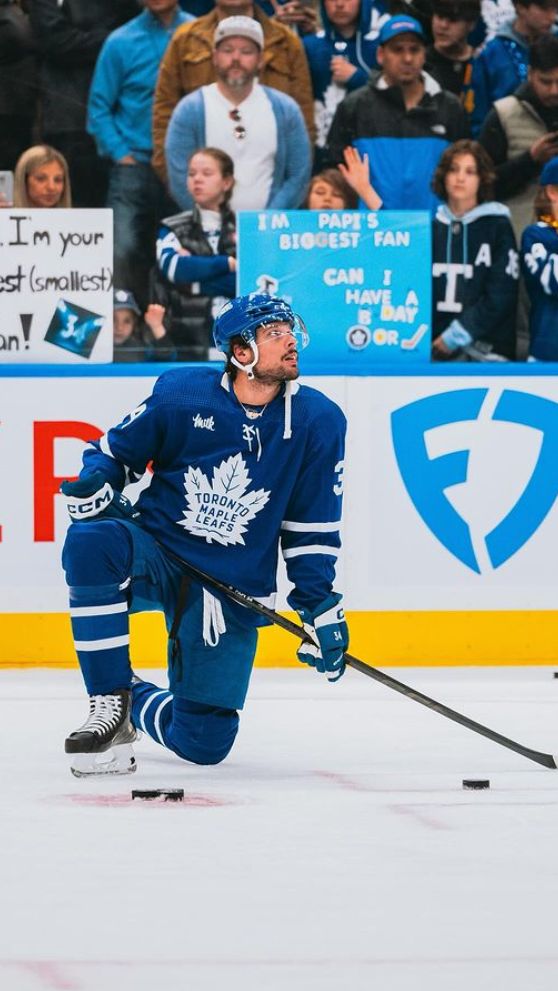 Preview Заметки к Игре 4: Остон Мэттьюс пропустил раскатку и не может забить