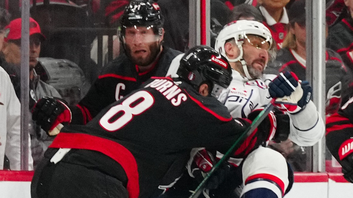 Preview Харрикейнз побеждают в 4-й игре, Кэпиталз на грани вылета из плей-офф