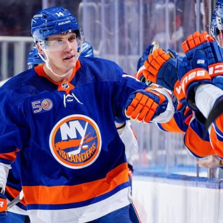 Обзор Слухов НХЛ: Новости о Марнере, Байрэме и поиске ГМ Айлендерс