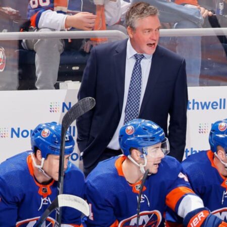 Патрик Руа останется главным тренером «Айлендерс»