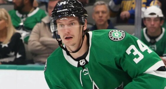 Preview Эттингер и ДеБур из «Старз» развеивают опасения о рабочих отношениях