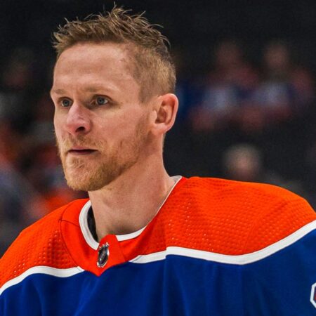 Кори Перри из «Ойлерз» намерен сыграть в следующем сезоне