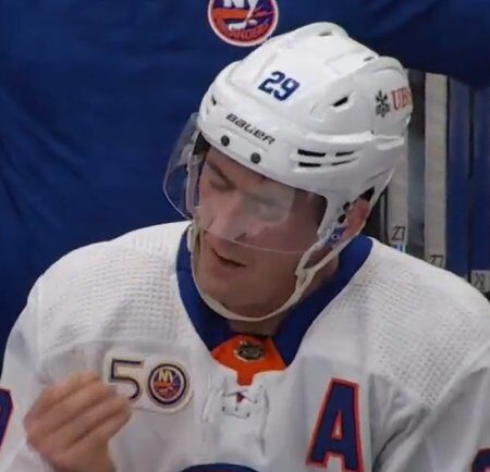 Брок Нельсон остается в «Колорадо»: подписан трехлетний контракт