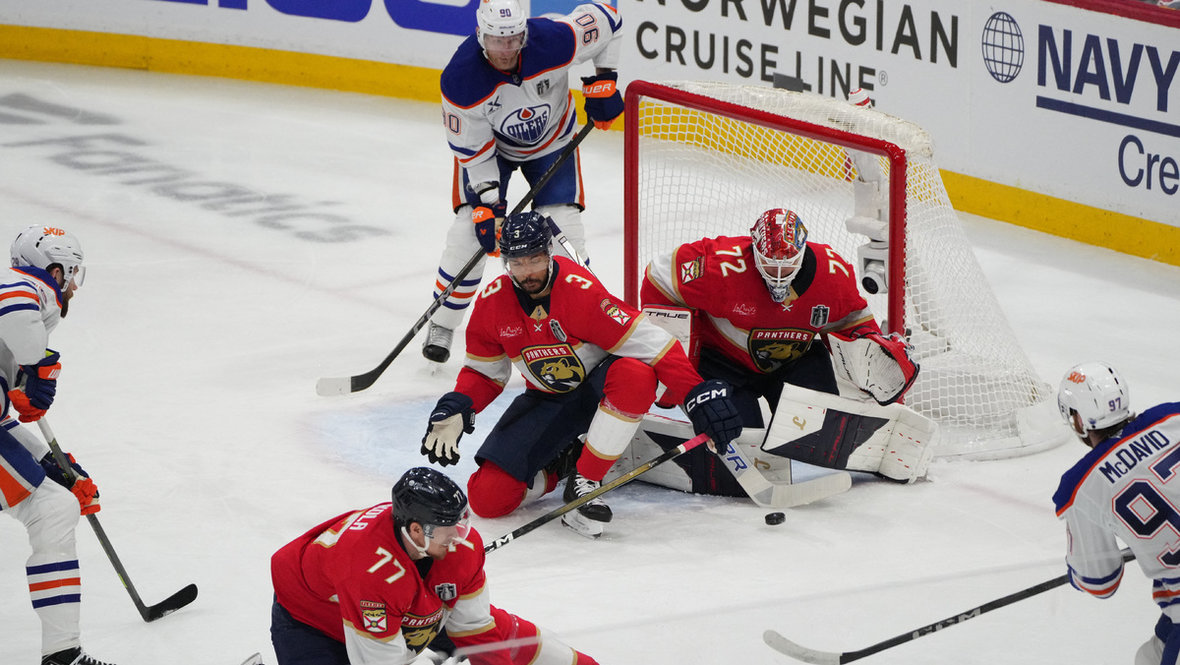 Preview «Пантерз» громят «Ойлерз» в третьем матче и выходят вперед 2-1 в серии финала Кубка Стэнли