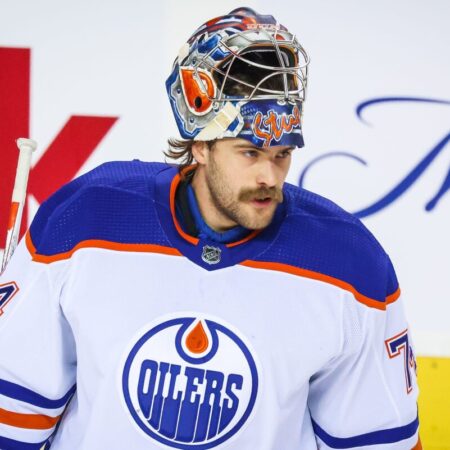 Замена вратаря «Эдмонтон Ойлерз» Скиннера после пяти пропущенных шайб