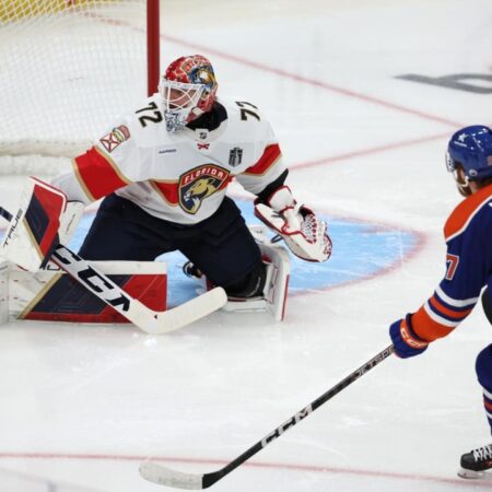 Игрок «Ойлерз» Уолман оштрафован на 10 тысяч долларов за неспортивное поведение и грубость в матче против «Пантерз»