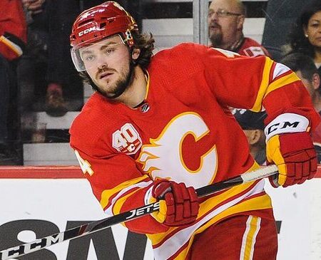 Заметки о Флэймз: Место для молодежи, подписания и Андерссон