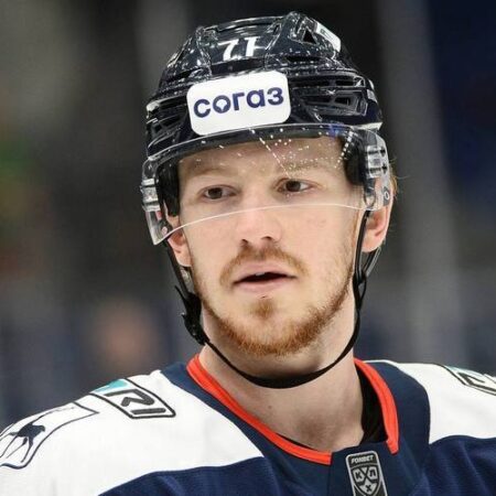 Топ трансферов недели в КХЛ