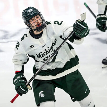 Исаак Ховард в восторге от начала карьеры в НХЛ с «Ойлерз»