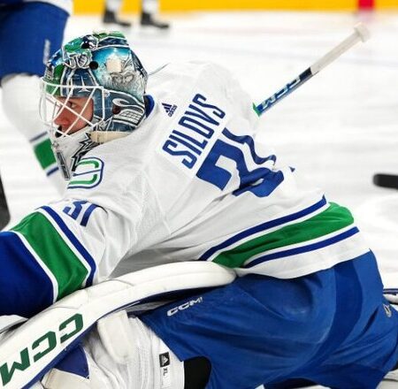 Обмен Артура Шилова: «Кэнакс» отправили вратаря в «Питтсбург»