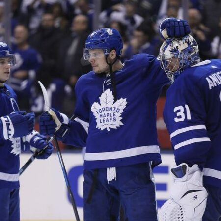 Тай Войт из Maple Leafs и Йони Юрмо из Flames расторгли контракты