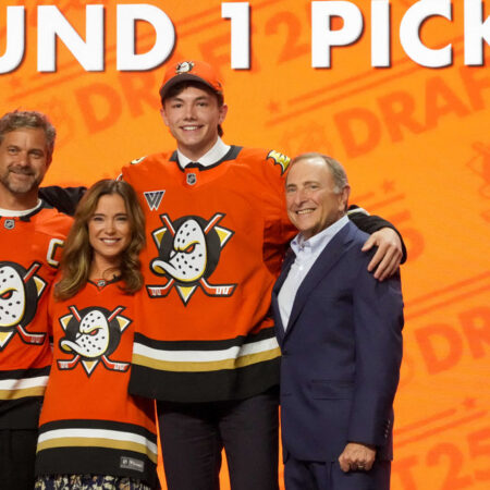 Проспект «Анахайм Дакс» Роджер МакКуинн выбрал Провиденс Колледж