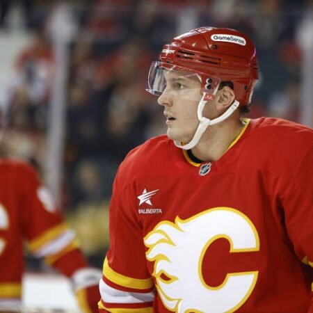 Защитник НХЛ Тайсон Бэрри завершил профессиональную карьеру