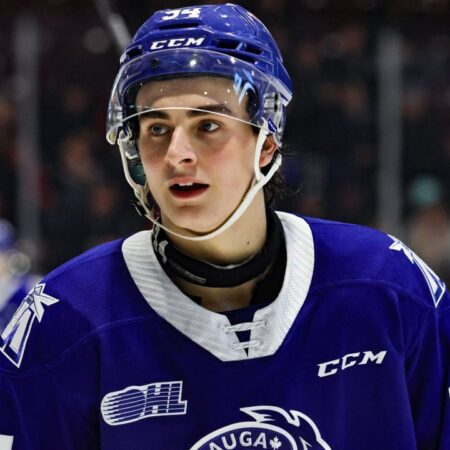 Портер Мартон из «Флайерз» официально присоединяется к Michigan State