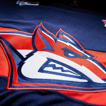 «Сенаторз» объявляют о новой красной альтернативной форме на сезон 2025-26