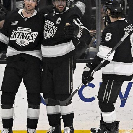 Генеральные менеджеры НХЛ: Время покажет, ограничат ли новые правила коллективного соглашения торговлю игроками в сезоне 2025-26