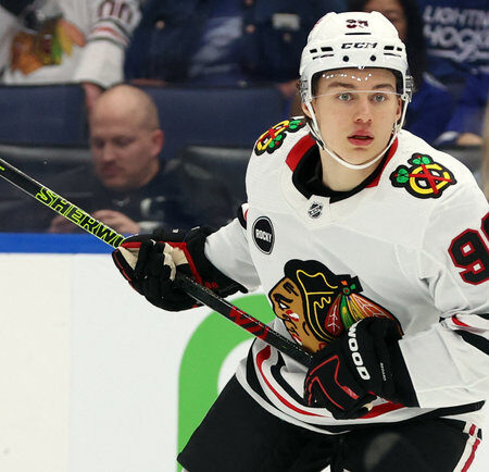 «Чикаго Блэкхокс»: Ожидания от сезона и потенциал Коннора Бедарда