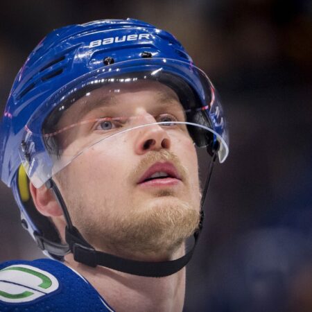 Элиас Петтерссон: Женитьба и прирост массы — надежды на новый старт в Canucks