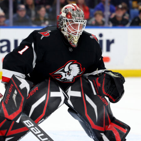 Травма вратаря «Сэйбрз» Укко-Пекки Луукконена: Подробности