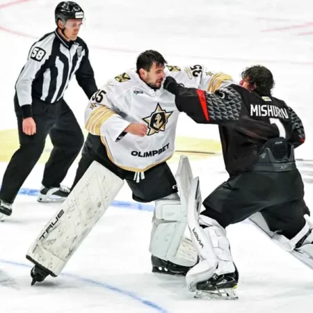 Жаркий матч в Омске: «Авангард» разгромил «Адмирал» и вратари устроили драку