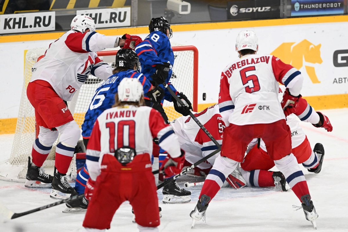 Preview Отчаянная погоня «Локомотива» в Череповце