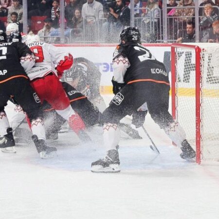 «Автомобилист» вновь сильнее «Трактора» в «Уральском дерби»