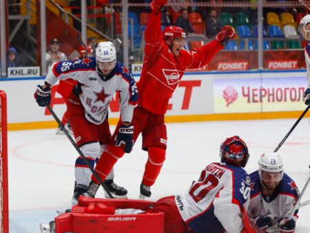 Волевой камбэк «Локомотива» и победа московского «Динамо» в матчах КХЛ